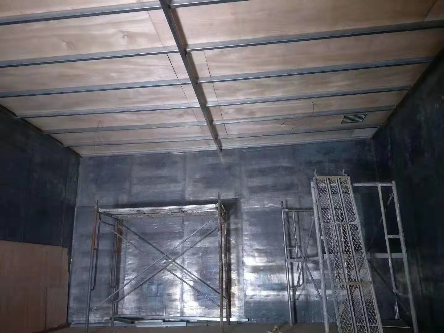 萍乡顶面及墙面钢骨架防辐射铅板施工方法
